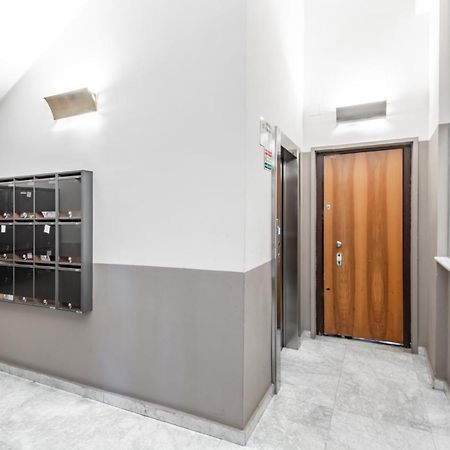 Easylife - Coccole E Comfort - Bilocale Caldo Ed Accogliente A Due Passi Dai Navigli E Metro Verde ミラノ エクステリア 写真