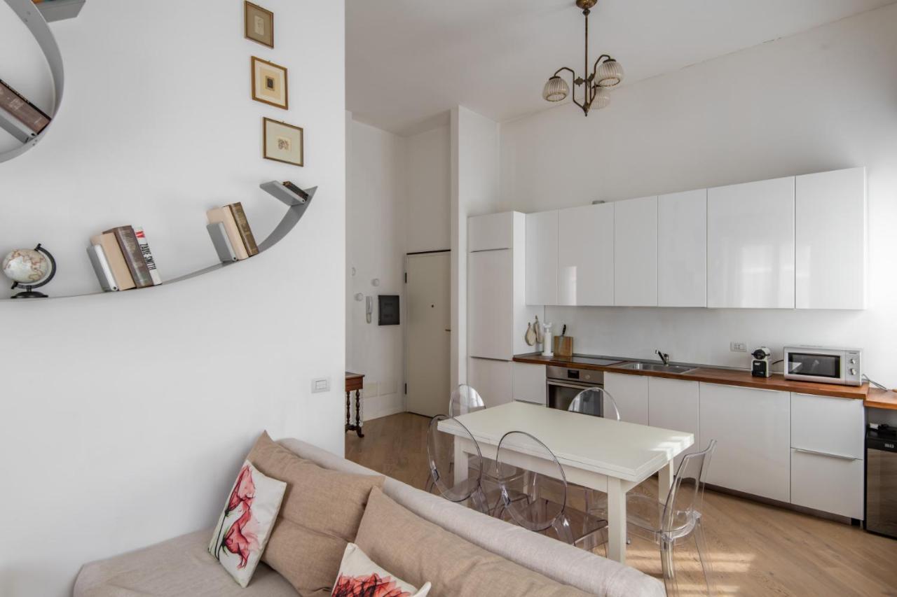 Easylife - Coccole E Comfort - Bilocale Caldo Ed Accogliente A Due Passi Dai Navigli E Metro Verde ミラノ エクステリア 写真